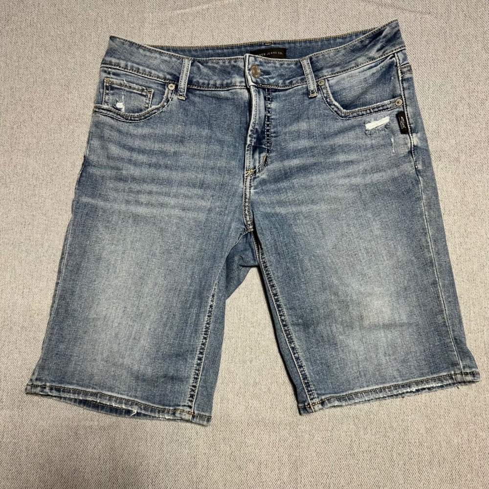 Silver Jeans Elyse Bermuda Women 29 Blue Denim Distressed Shorts Jorts